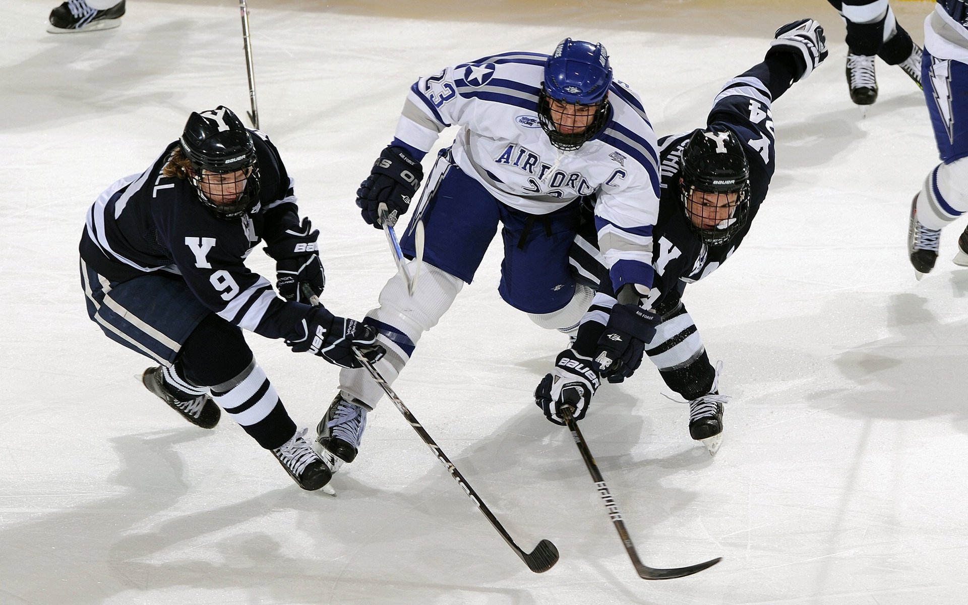 绝杀一刻，莫兰特点燃的不只是赛场—当新疆队创造属于自己的唯一